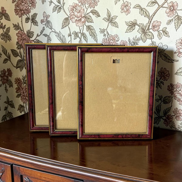Set of 3 - Vintage Resin Gold & Red Marble Effect Photo Frames - Victorian 8" x 10" Picture Frames - Gallery Wall Pack