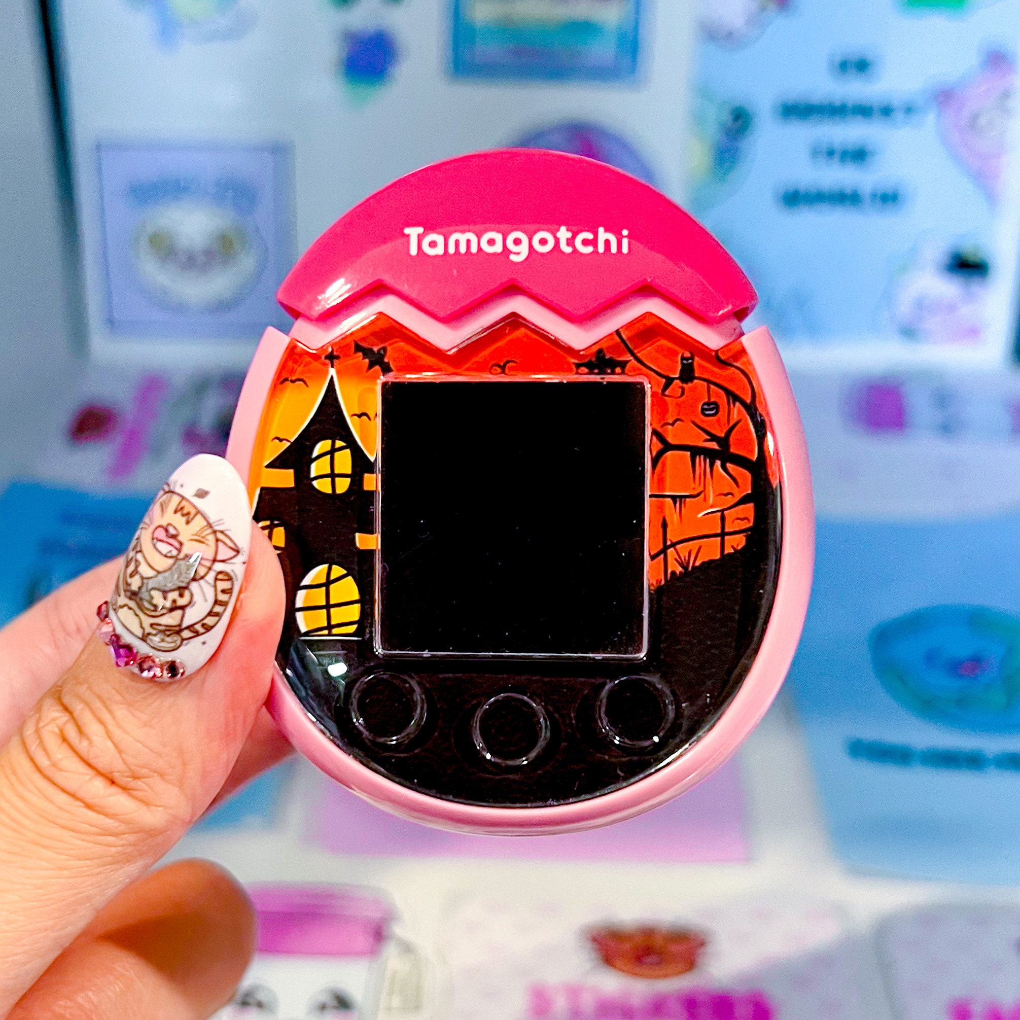 Façades Tamagotchi Pix Maison effrayante couvertures kawaii