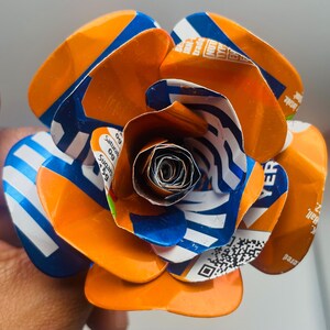 Lata de aluminio reciclado Irn-Bru Rose