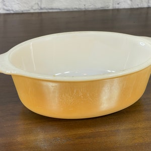 Vintage Anchor Hocking Fire King Peach Lusterware 1.5 Quart Swirl Baking Dish or Casserole Dish