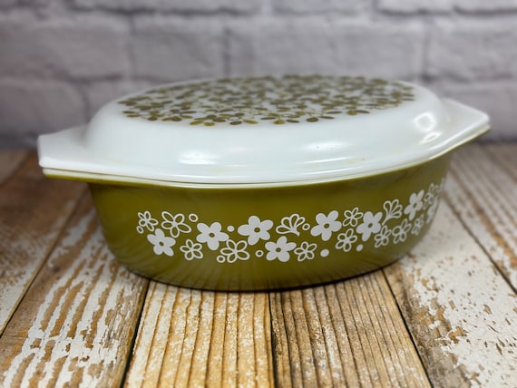 Vintage Pyrex 2 1 2 Quart Green Daisy Casserole Dish With Olive Pattern White Lid Etsy Canada