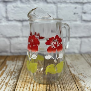 Vintage Glaskrug oder Krug mit rotem, weißem und gelbem Blumendesign