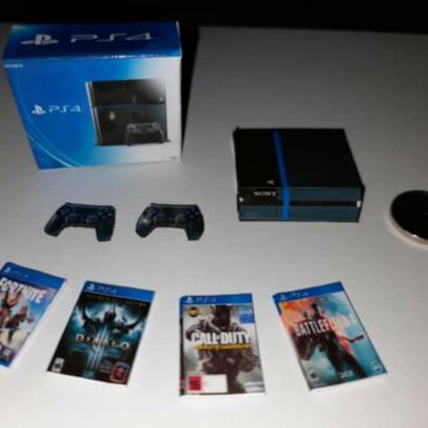 Miniature 1/12th Scale PS4 Games Console and box set