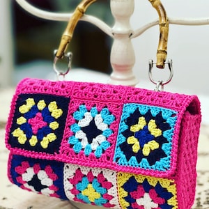 Granny square crochet bag