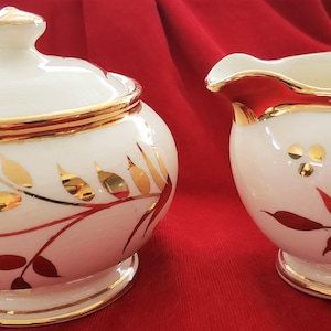 Vintage Gibson Creamer and Sugar Bowl- Mid century