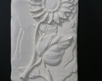 Unpainted Ceramic Bisque, Sunflower Plaque