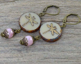 Boucles d’oreilles Dragonfly Bohemian Glass Beads Bronze Vintage Style Boucles d’oreilles Bijoux Cadeau pour femmes