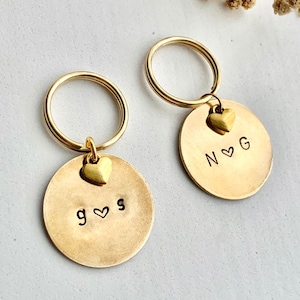 Custom Couples Initials Keyring - Gold Brass Keyring, Hand-stamped Monogram Tag - Two Letter Personalised Letter Keychain - Valentine’s Gift