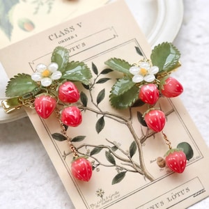 Handmade Strawberry Hair Pins, Cute Fruit Hair Clips, Red Shrink Plastic Accessories, Strawberry Jewelry