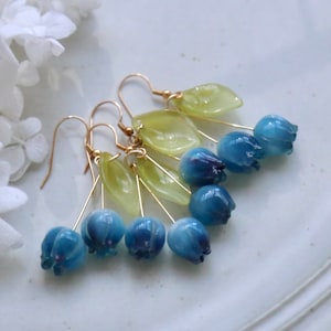 Shrink plastic blueberry earrings, 3D blueberry, Drop earrings, Dainty Fruit Earrings, Blue earrings, Gift for her, Summer, Cute Earrings