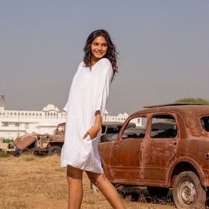 Oversize White Linen Dress with Batwing Sleeve, Round Neck Modest Dress, Loose Fit Linen Tunic with Pockets, Plus Size Clothing image 1