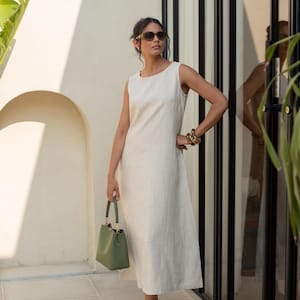 Ärmelloses Leinen Maxikleid, lässiges Leinenkleid mit Taschen, Kleidung in Übergröße