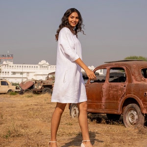 Oversize White Linen Dress with Batwing Sleeve, Round Neck Modest Dress, Loose Fit Linen Tunic with Pockets, Plus Size Clothing image 3