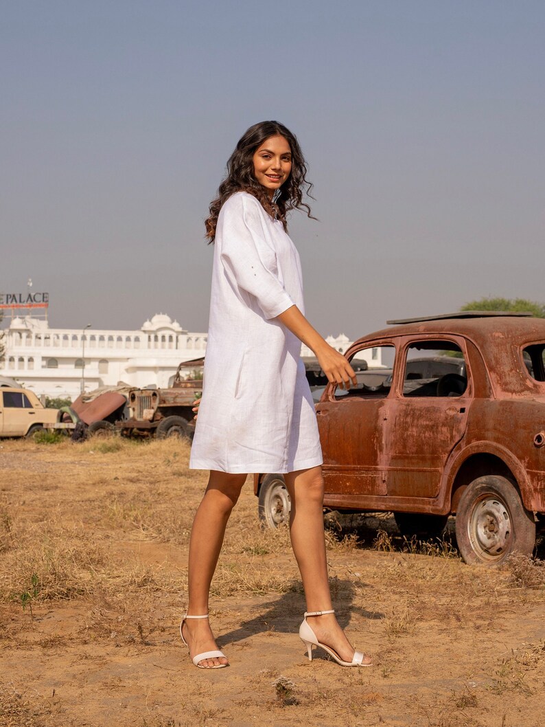 Oversize White Linen Dress with Batwing Sleeve, Round Neck Modest Dress, Loose Fit Linen Tunic with Pockets, Plus Size Clothing image 3