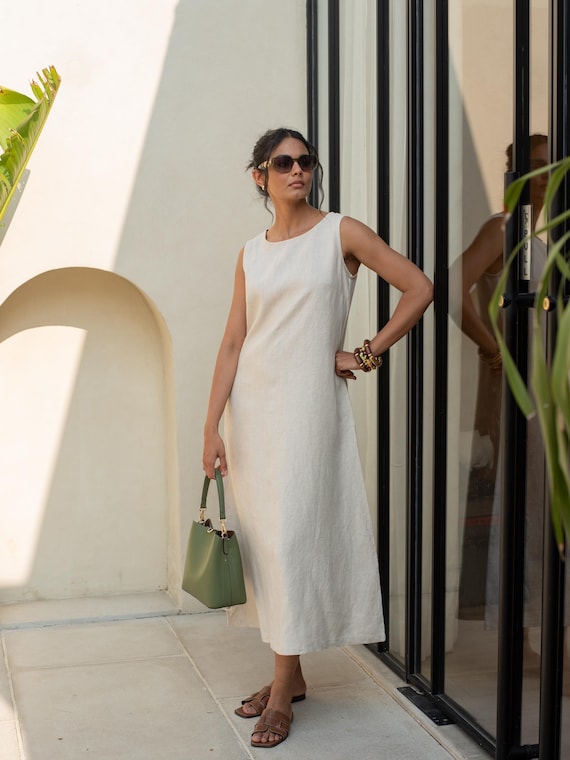 Sleeveless Linen Maxi Dress With Pockets, Loose Fit Round Neck Dress, Plus Size Clothing - Etsy Sleeveless Linen Maxi Dress With Pockets, Loose Fit Round Neck Dress, Plus Size Clothing - Etsy