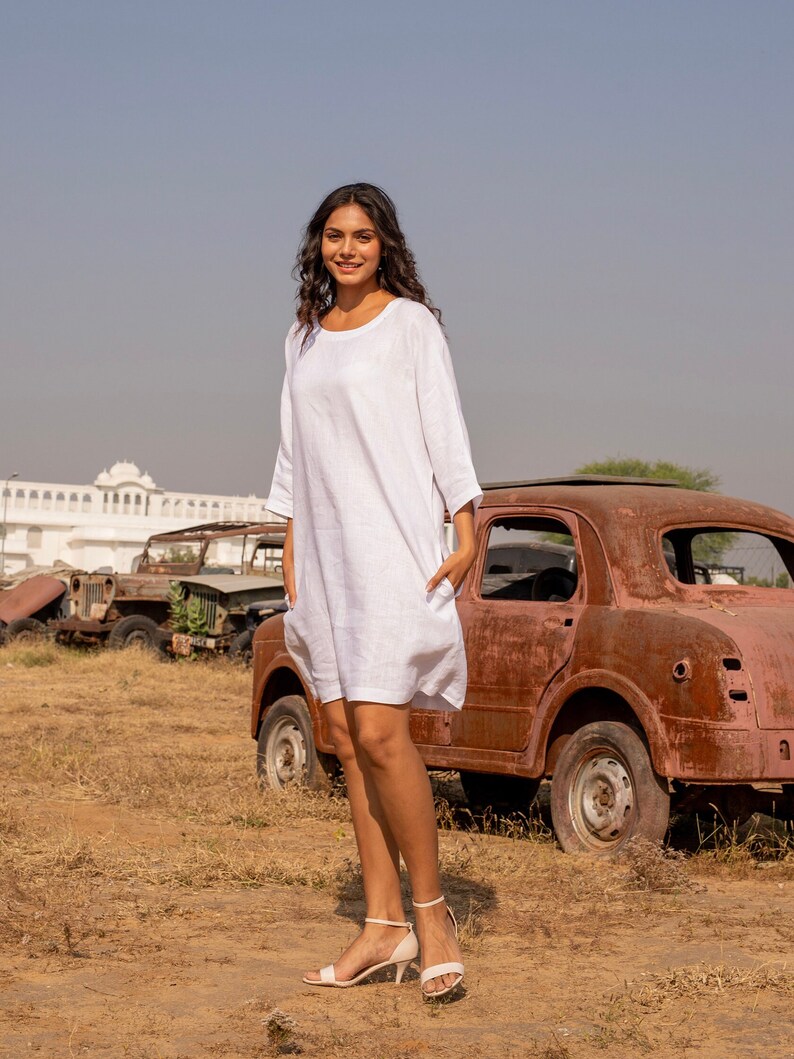 Oversize White Linen Dress with Batwing Sleeve, Round Neck Modest Dress, Loose Fit Linen Tunic with Pockets, Plus Size Clothing image 2