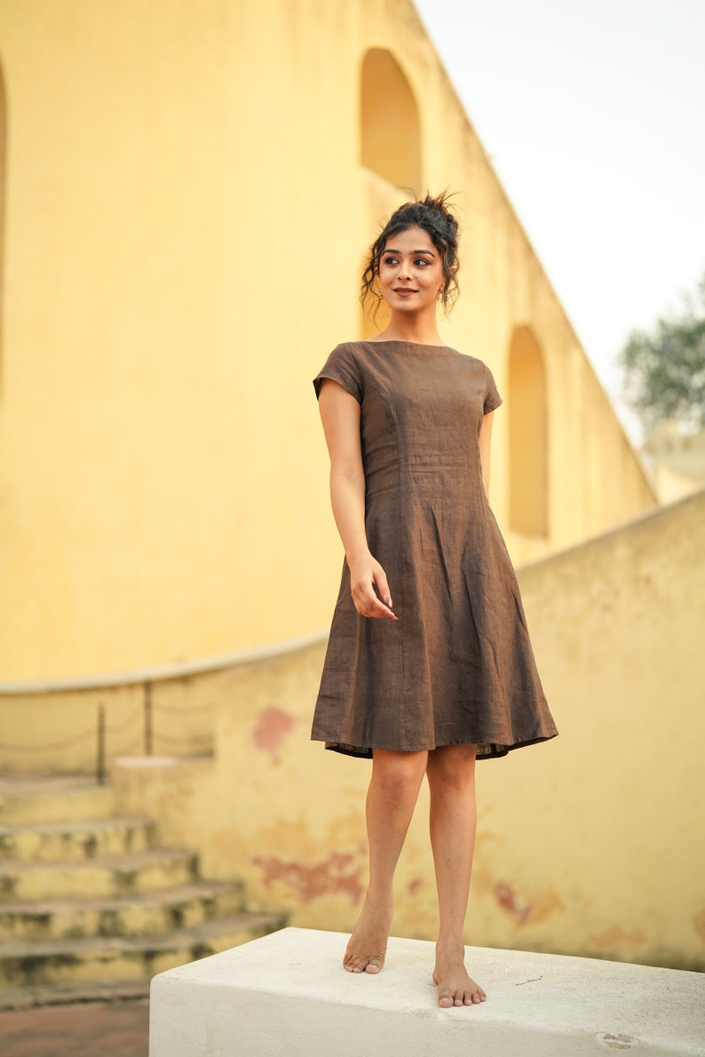 Brown Linen Dress with Cap Sleeves, Boat Neck Linen Tunic with Princess Seams, Midi Length Linen Dress, Plus Size Clothing image 2