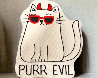 Broderad lapp Purr Evil Cat – Rolig djävulskatt med solglasögon