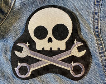 Skull & Wrenches Embroidered Patch – Mechanic Iron-On Applique