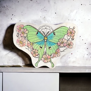 Luna Moth Embroidered Patch – Floral Moth Decor