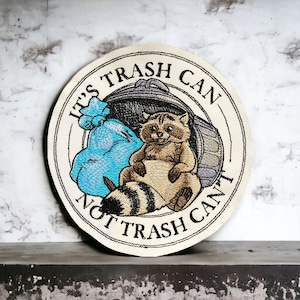 ゴミ箱はゴミ箱にはできないワッペン – 面白いアライグマの刺繍アイロン接着、縫い付け、またはフック
