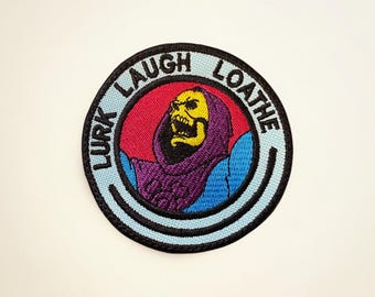 Lurk Laugh Loathe Skelett Gestickter Aufnäher Lustiges Meme Abzeichen