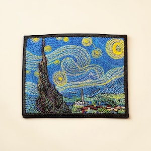 Parche bordado inspirado en el arte de la Noche Estrellada