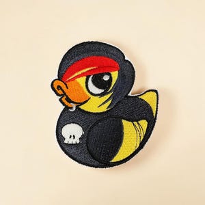 Emo Duck Skull Embroidered Patch – Gothic Accessory for Jackets, Backpacks