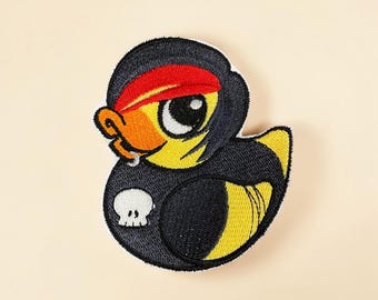 Emo Duck Skull Embroidered Patch – Gothic Accessory for Jackets, Backpacks