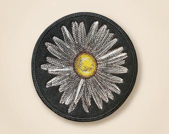 Daisy Embroidered Patch Floral Cottagecore Garden
