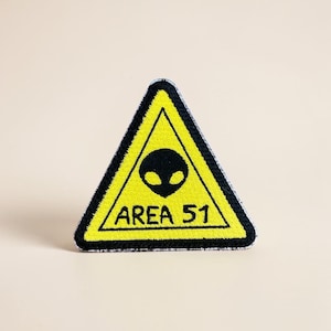 Patch bordado da Área 51, aviso sobre alienígenas e OVNIs.