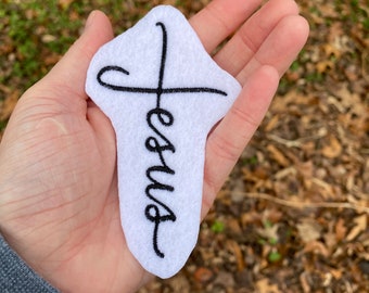 Broderad lapp med Jesuspil – Kristen strykapplikation