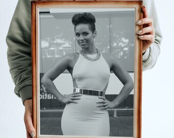 ALICIA KEYS druckbares Kunst Poster | alle Größe | svg / pdf / png | Leinwandbild | Wanddeko | Sofort-Download | Vektor-Portrait | Digitaldruck