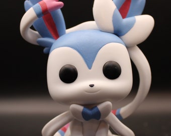 Amazon.com: Pokemon - Sylveon Pop! Vinyl Figure (Bundled