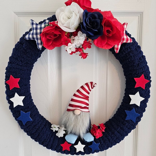 Gnome Wreath, Patriotic Wreath, 4th of July Wreath, Red White and Blue Wreath, Yarn Wreath, Front Door Wreath