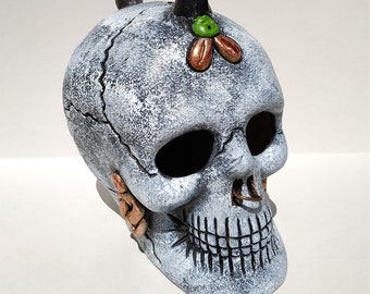 Beautiful SKULL for Day of the Dead with free shipping by USPS