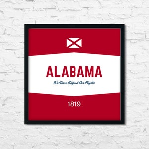 Alabama druckbare Kunst, minimalistisches rot, weißes Design beinhaltet Staatsflagge, Karte und Motto