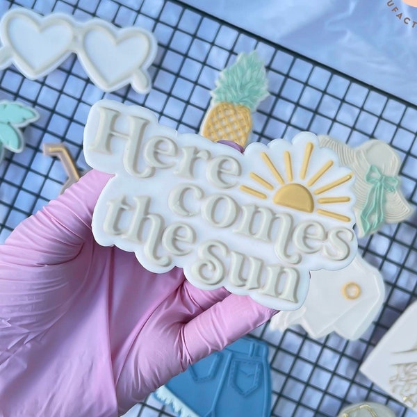 Here comes the sun Lettering Cookie Stamp with Cookie Cutter Cookie Cutter Biscuit Stamp
