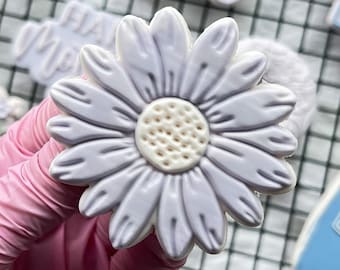 Pop up Daisy Flower Embosser Cookie Stamp with Cutter