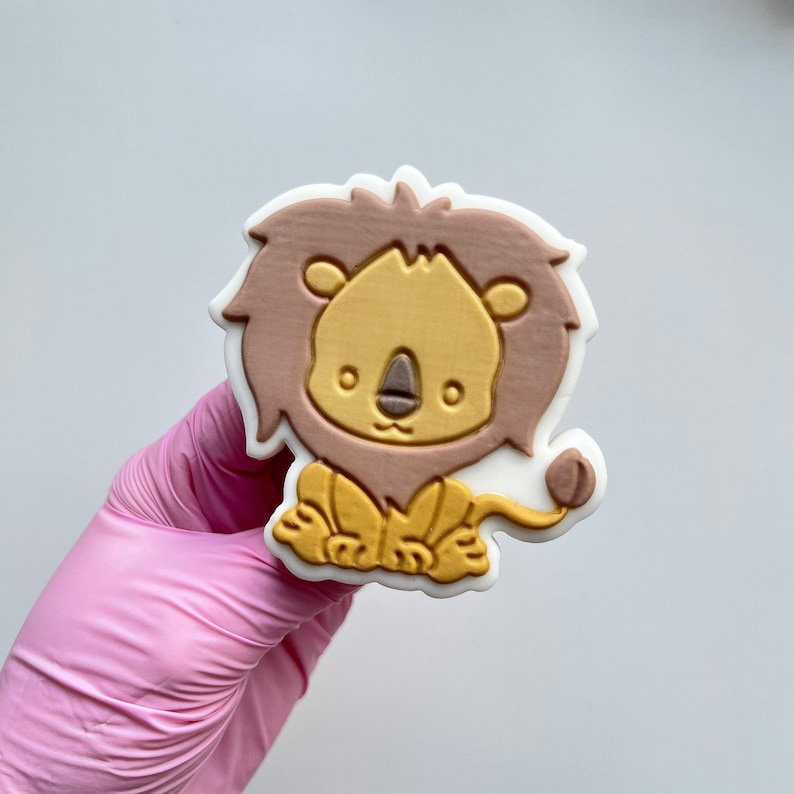 Lion Pop Up Embosser Stamp Cookie Cutter Cookie stamp with cookie cutter image 1