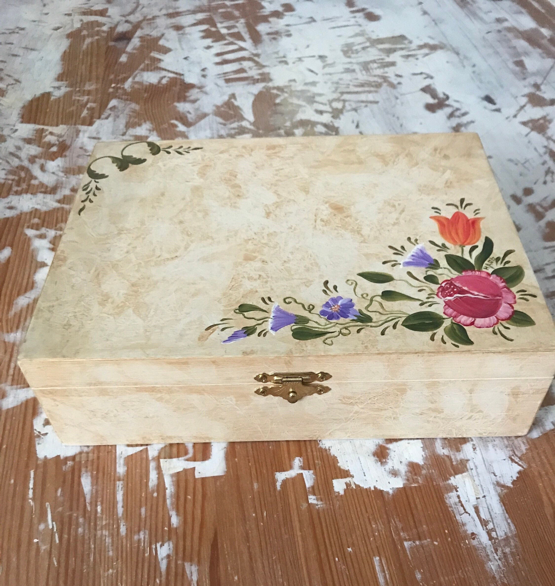 Boîte Peinte à La Main