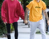 Justin Bieber shirt, drew shirt, Bieber drew shirt, Hailey baldwin shirt, celebrities shirt, women shirt, Unisex T-shirt/Sweatshirt/hoodie