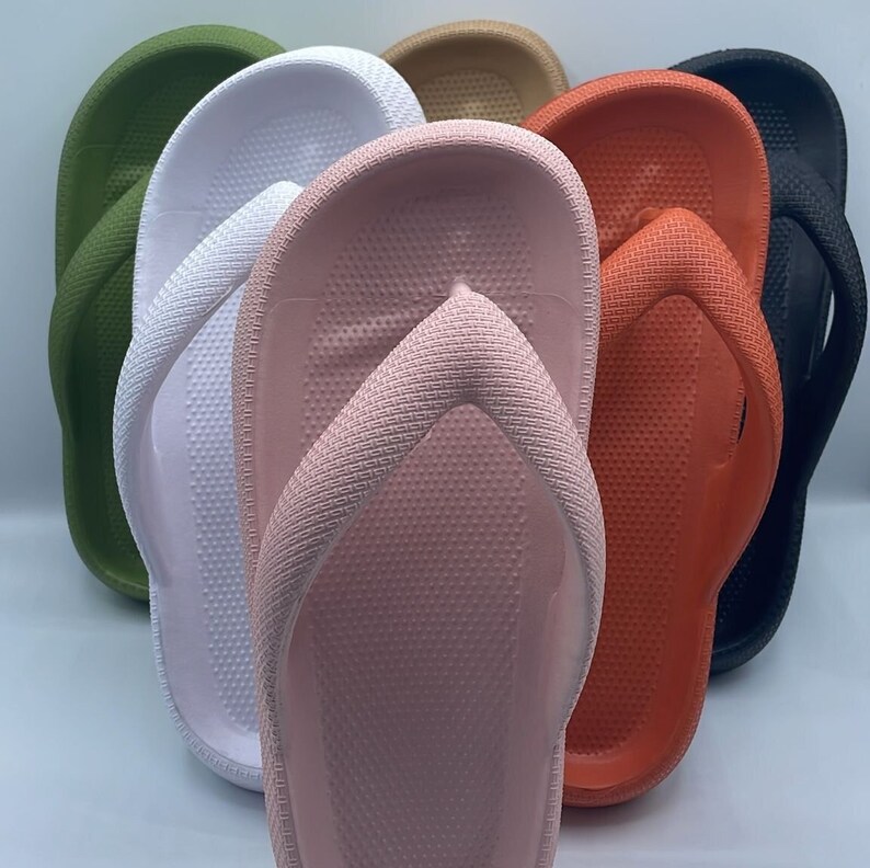 most popular flip flops 2022