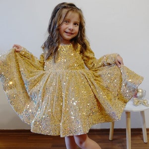 Golden Elegance: Luxury Puffy Sequin Princess Dress