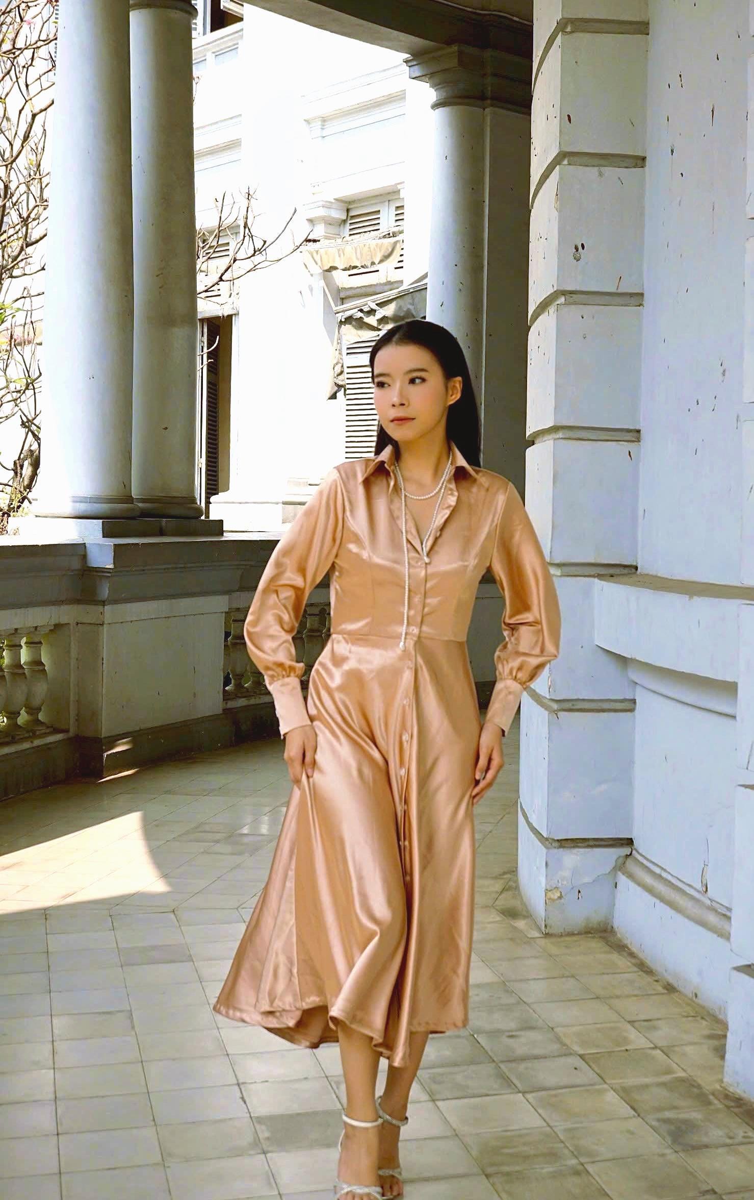 green emerald velvet dress Silk Shirt main image 0