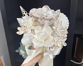 The Ocean's Muse – Iridescent Sea Shell Bridal Bouquet with Pearls & Gold Accents