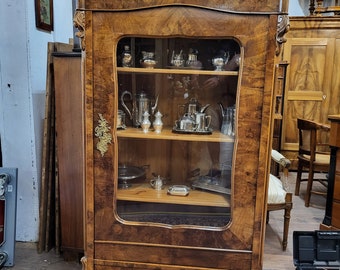 Antike Vitrine Nussbaum Schrank Glasschrank um 1880