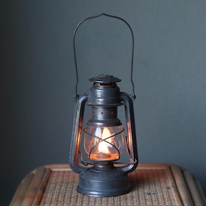 Wunderschöne Vintage Sturmlampe, Sturmlaterne, Feuerhand 275 Westdeutschland, Baby