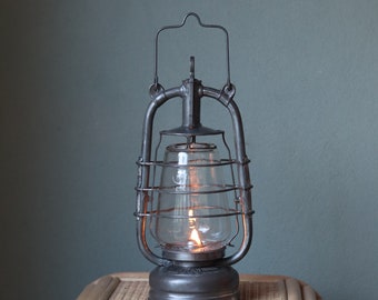 Fantastic Frowo 105 German storm lamp, storm lantern, with glass marked Frowo