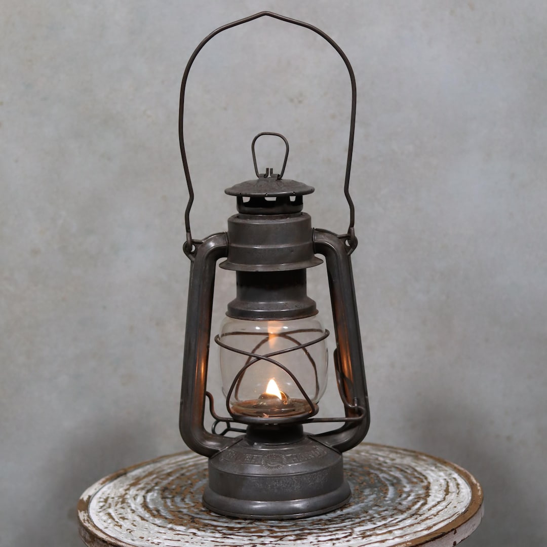 Beautiful Vintage Storm Lamp, Storm Lantern, Feuerhand 275 Western